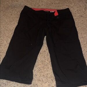 Eddie Bauer Black and Red Capris Comfortable Fit